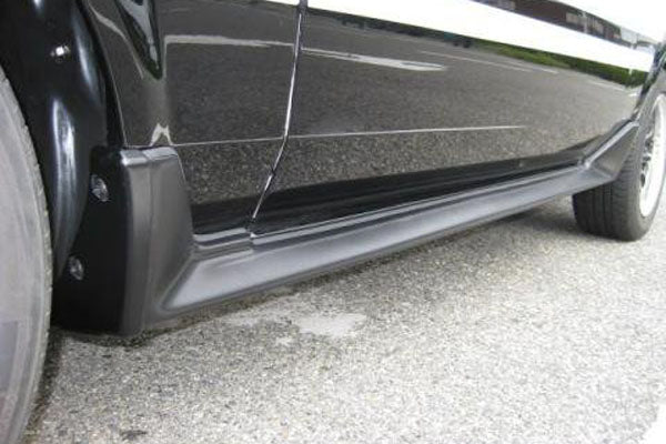 Faldones laterales Impulse (FRP) para Toyota Trueno (AE86) 1983-1987